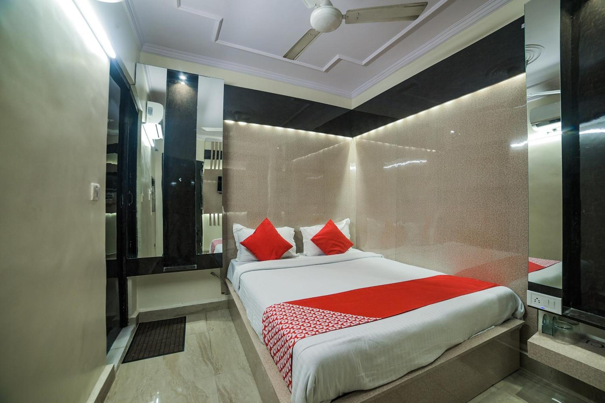 Hotel Oyo Flagship Rohit Dx Near Jama Masjid New Delhi